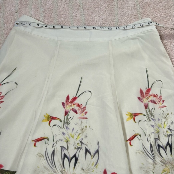 NWOT Soft Surroundings Cream Floral A-Line Skirt Spring Floral Lily Print Size L - Picture 3 of 12